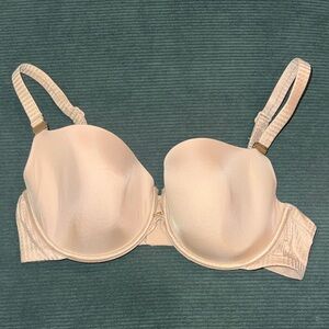 LOU Paris smoothing molded nude Underwire Bra size 36D